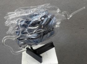 Mit auslaufender Welle, 2022, Holz, Plexiglas, Farbe, 60x23x28 cm  1000  E.jpg